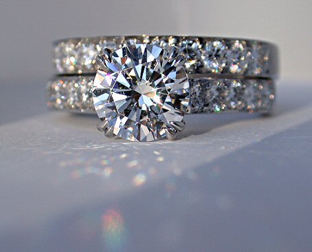 Diamond wedding ring cartier