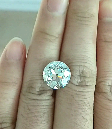 phoenix-moissanite-oec-zoomed.jpg